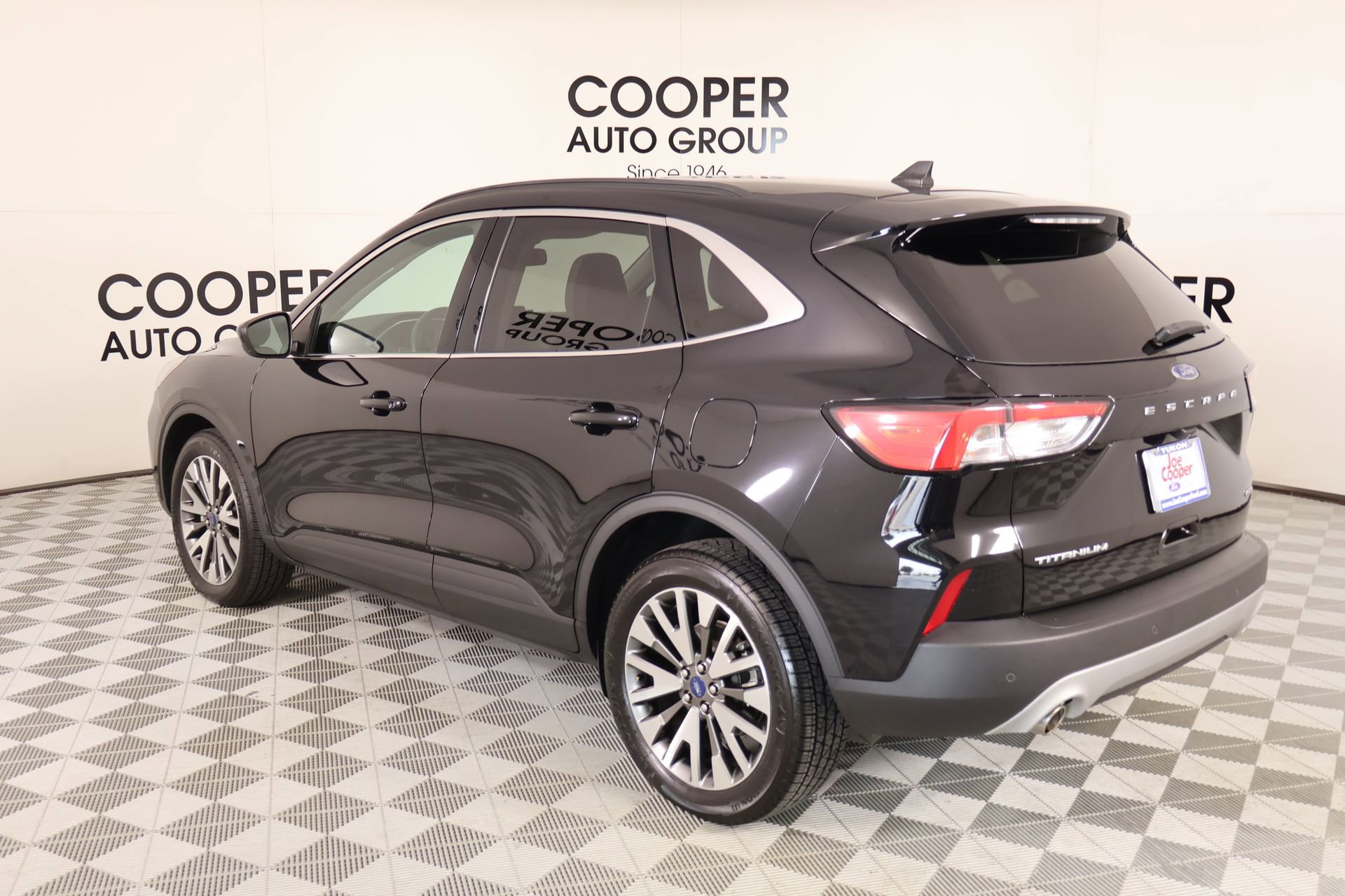 Used 2022 Ford Escape Titanium AWD/4WD image 23