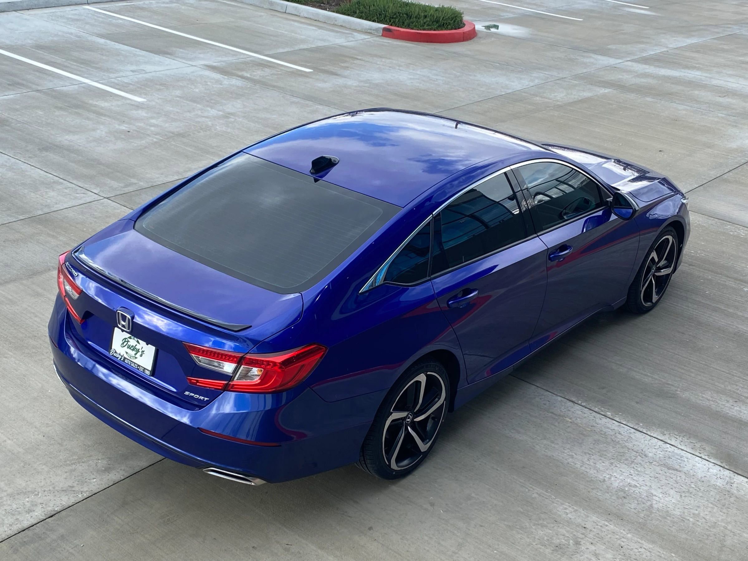 Used 2022 Honda Accord Sport image 9