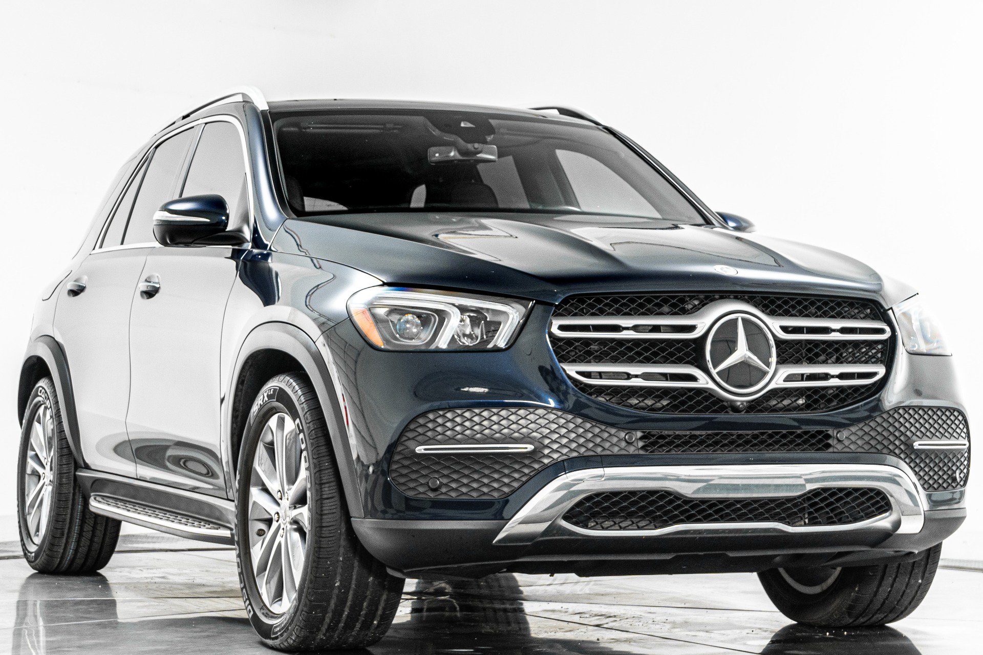 Used 2022 Mercedes-Benz GLE 350 4MATIC image 3