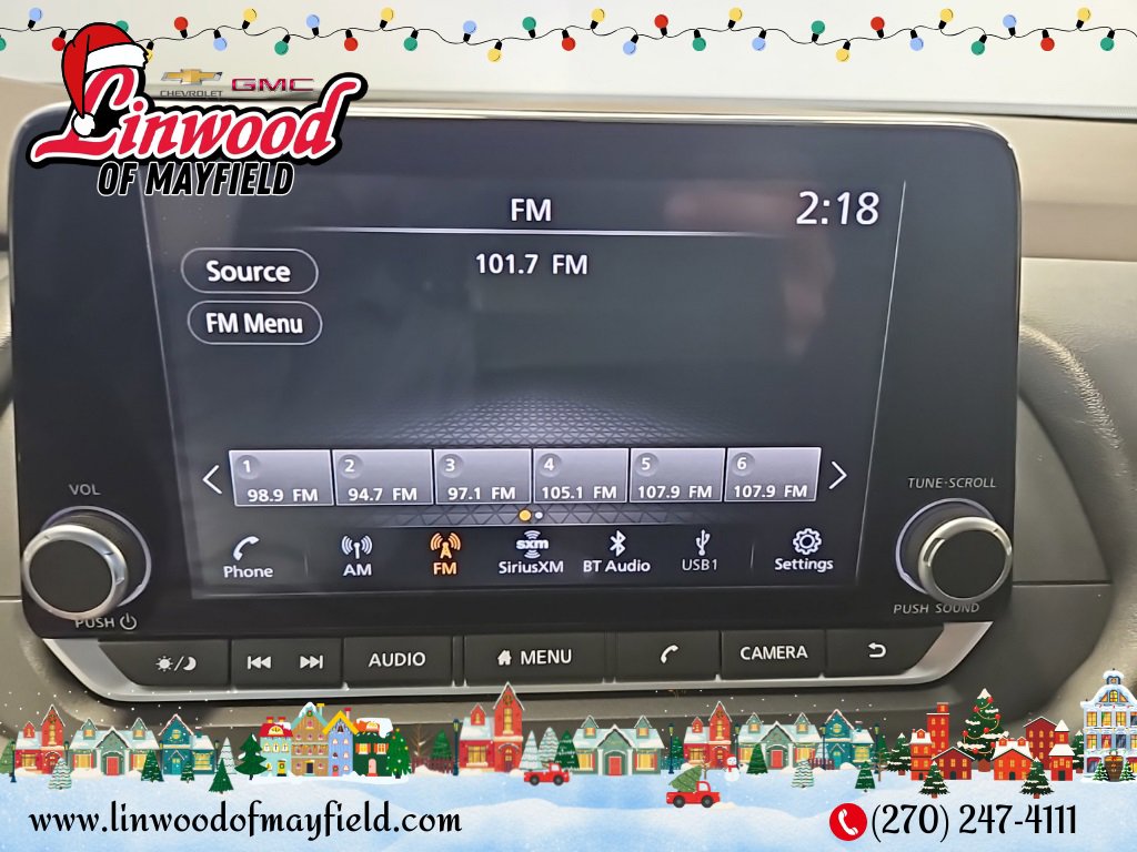 Used 2023 Nissan Rogue SV image 22