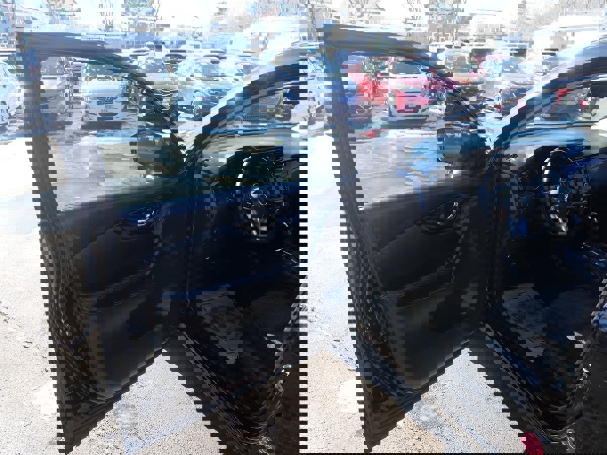 Used 2019 Nissan Rogue Sport SV w/ All-Weather Package image 14