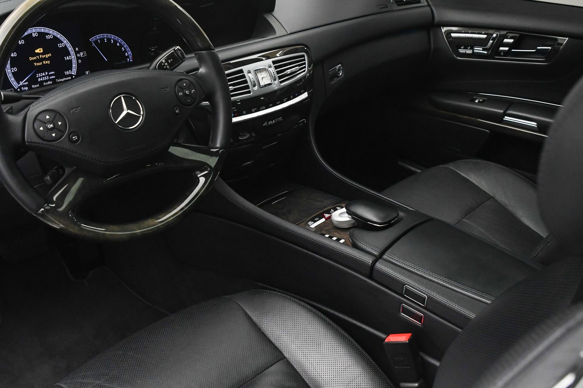 Used 2014 Mercedes-Benz CL 550 4MATIC image 38