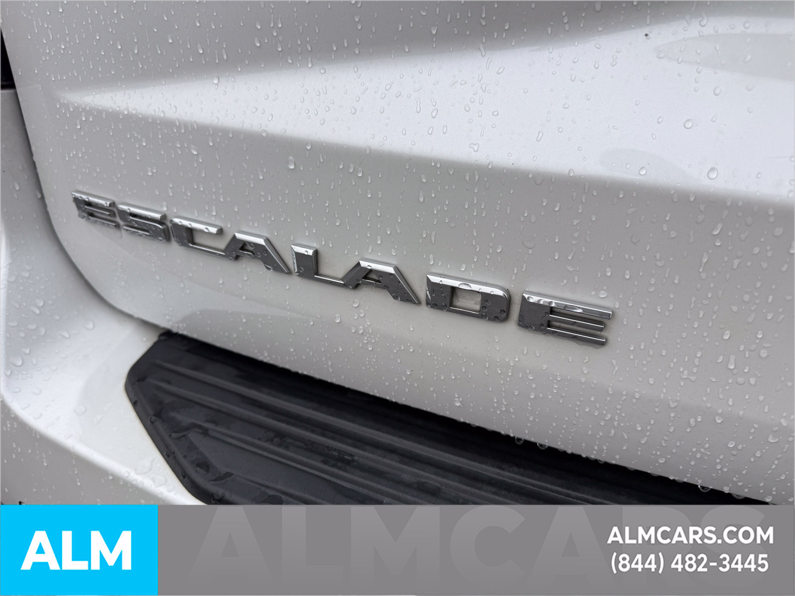 Used 2022 Cadillac Escalade Premium Luxury AWD/4WD image 8