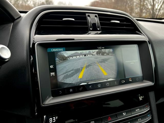 Used 2020 Jaguar F-PACE Premium image 42