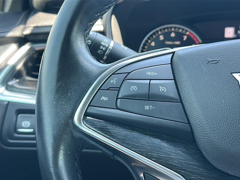 Used 2020 Cadillac XT5 Premium Luxury w/ LPO, Floor Liner Package image 30