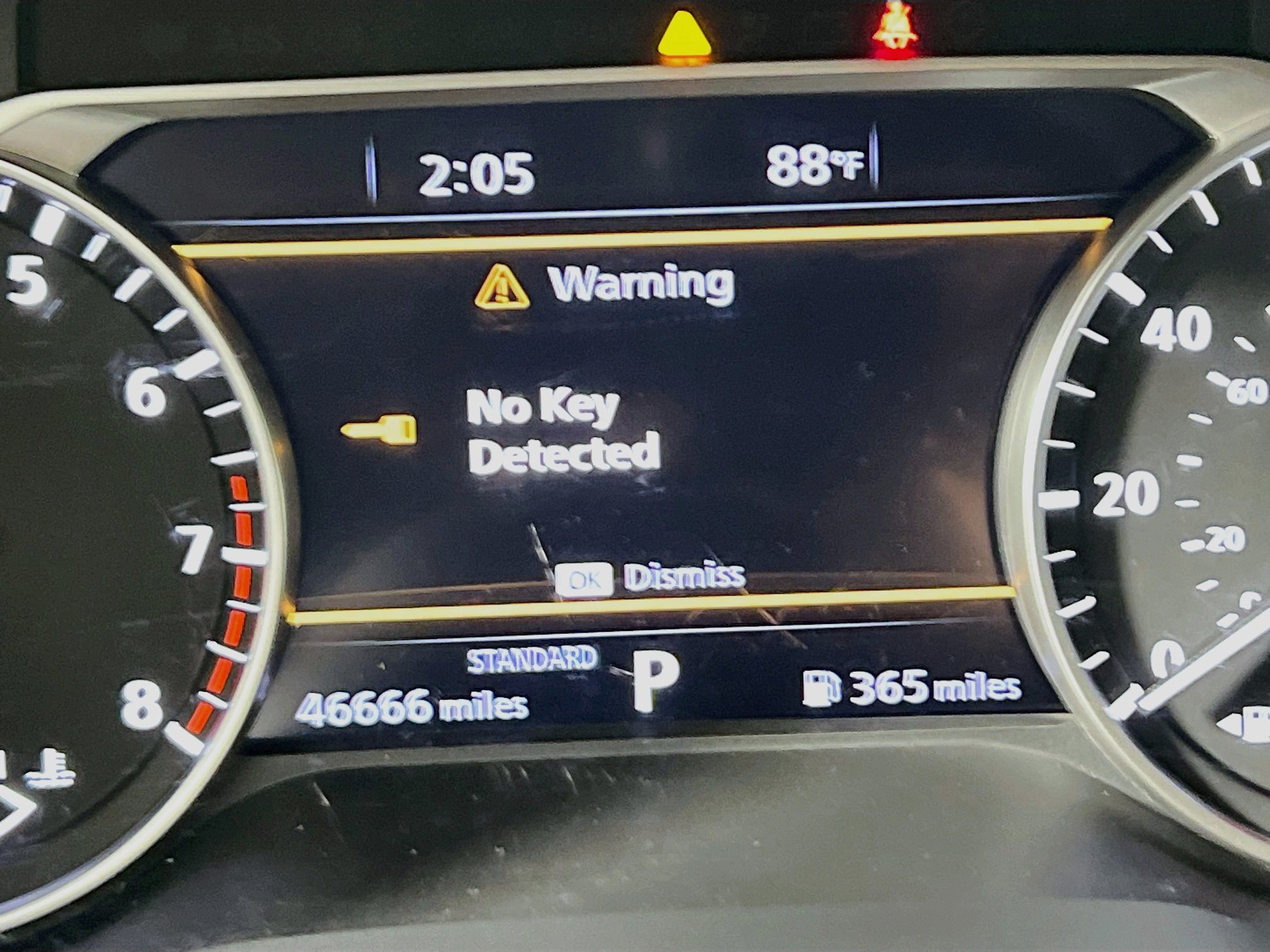 Used 2025 Nissan Pathfinder SL FWD image 22