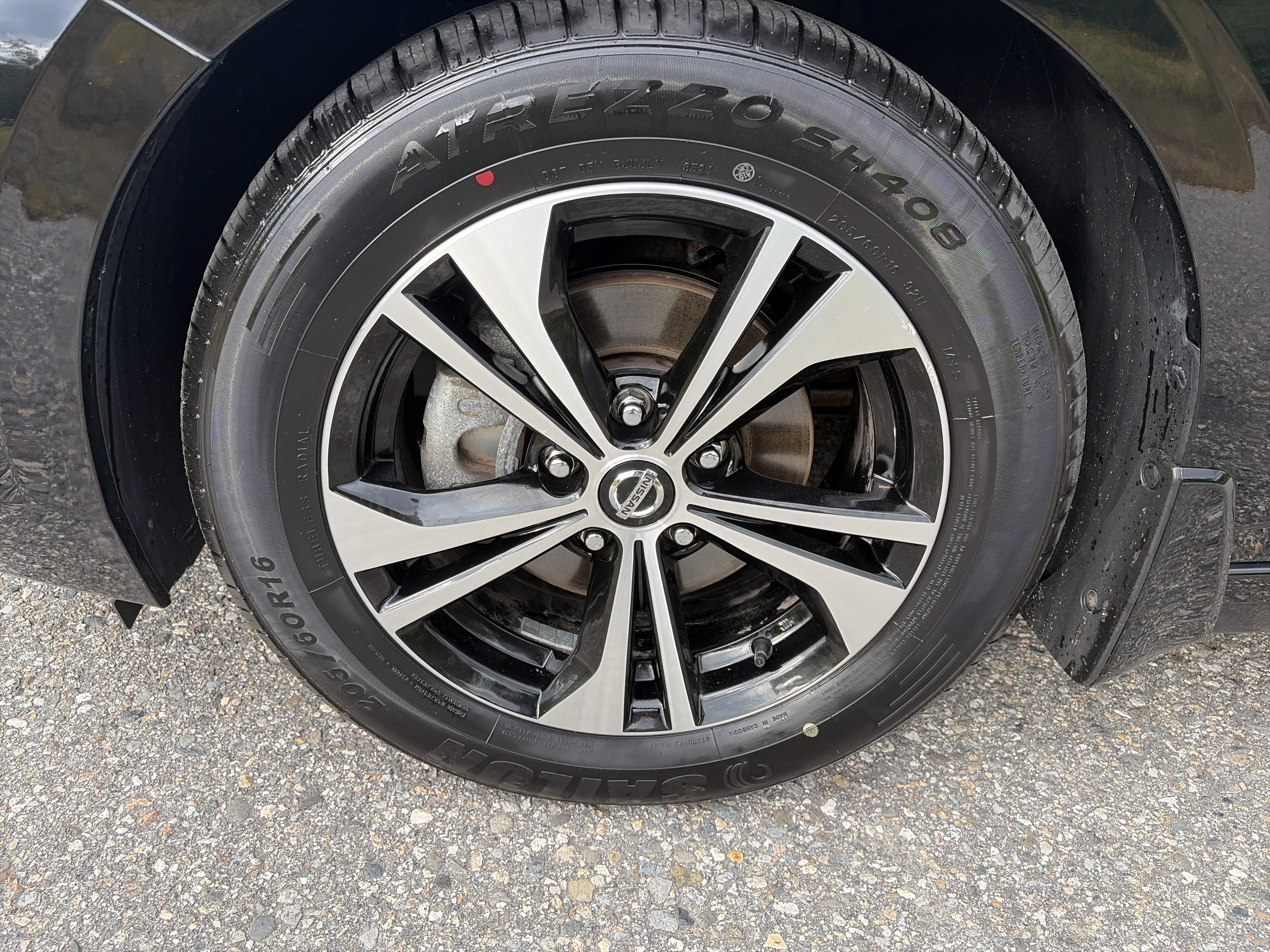 Used 2023 Nissan Sentra SV w/ Trunk Package FWD image 14