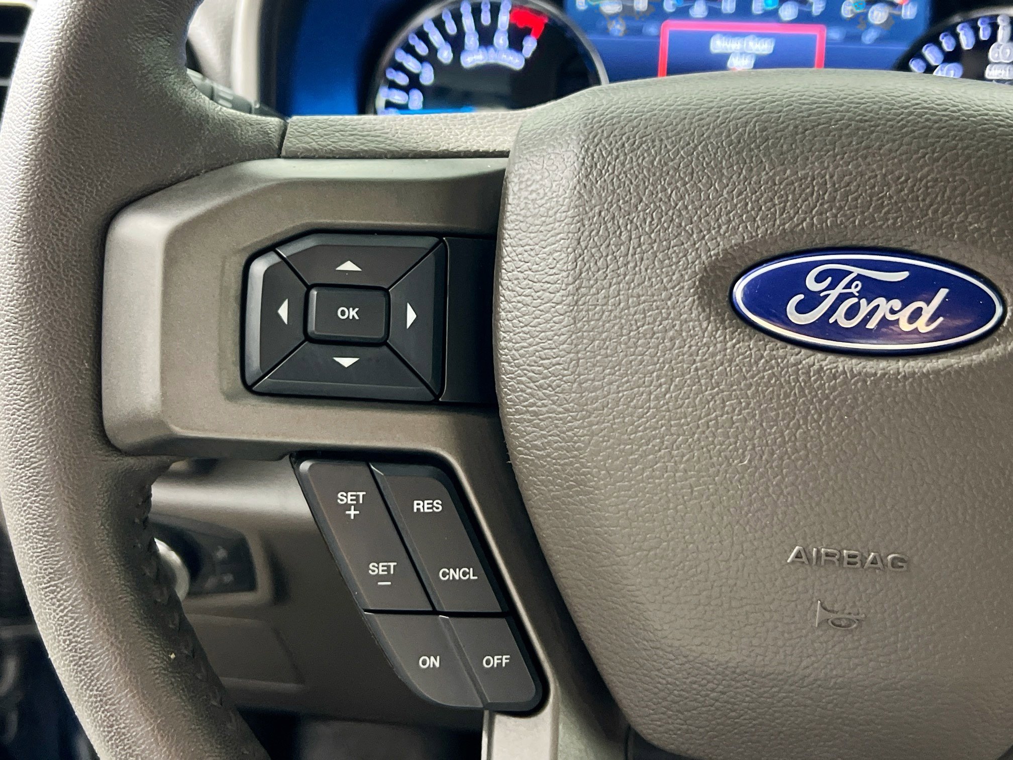 Used 2020 Ford Expedition XLT w/ Equipment Group 202A RWD image 18