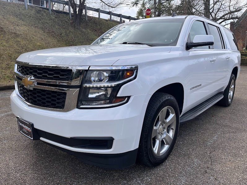 Used 2015 Chevrolet Suburban LS image 32