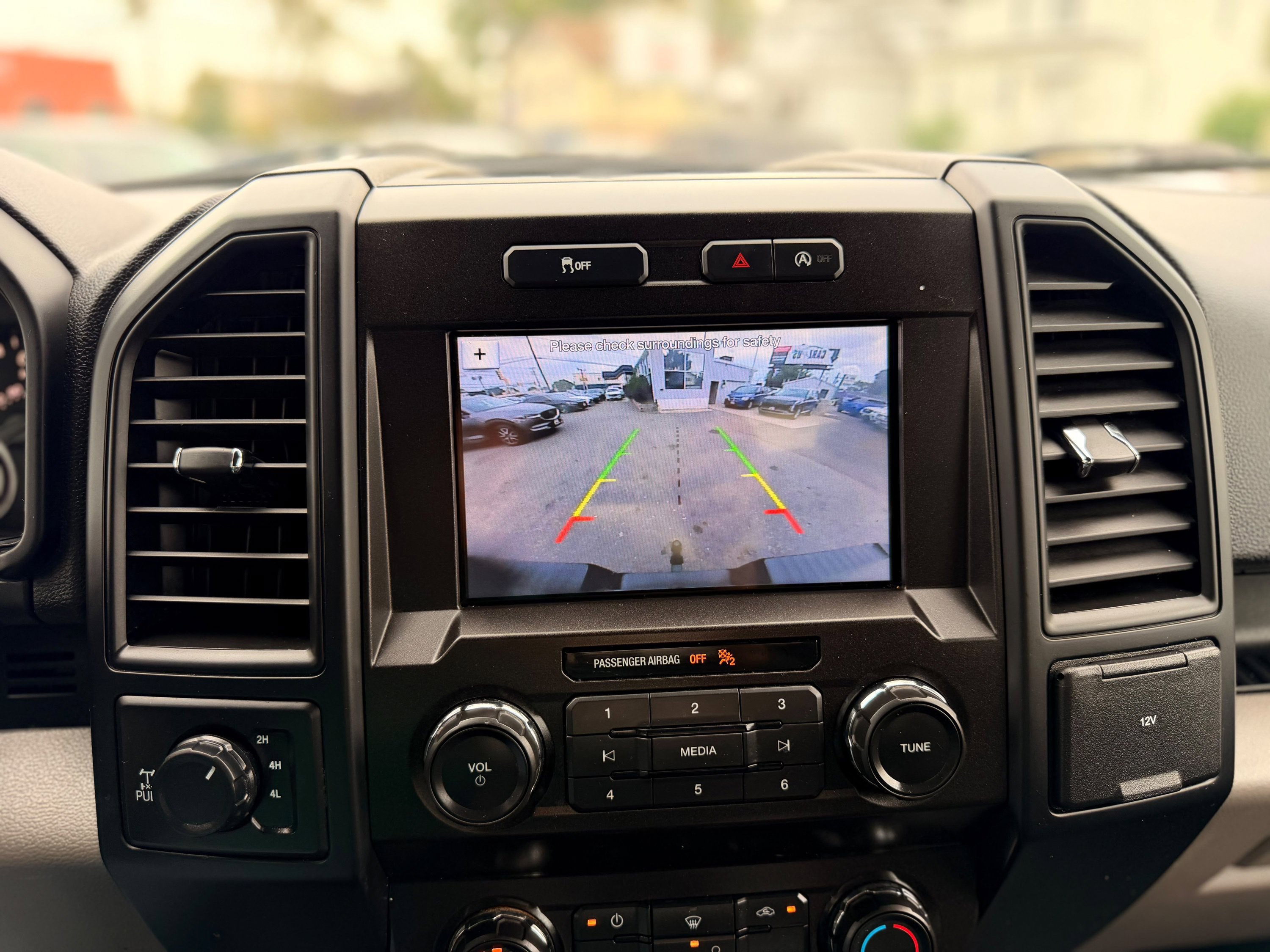 Used 2019 Ford F150 XL w/ Equipment Group 101A Mid AWD/4WD image 29