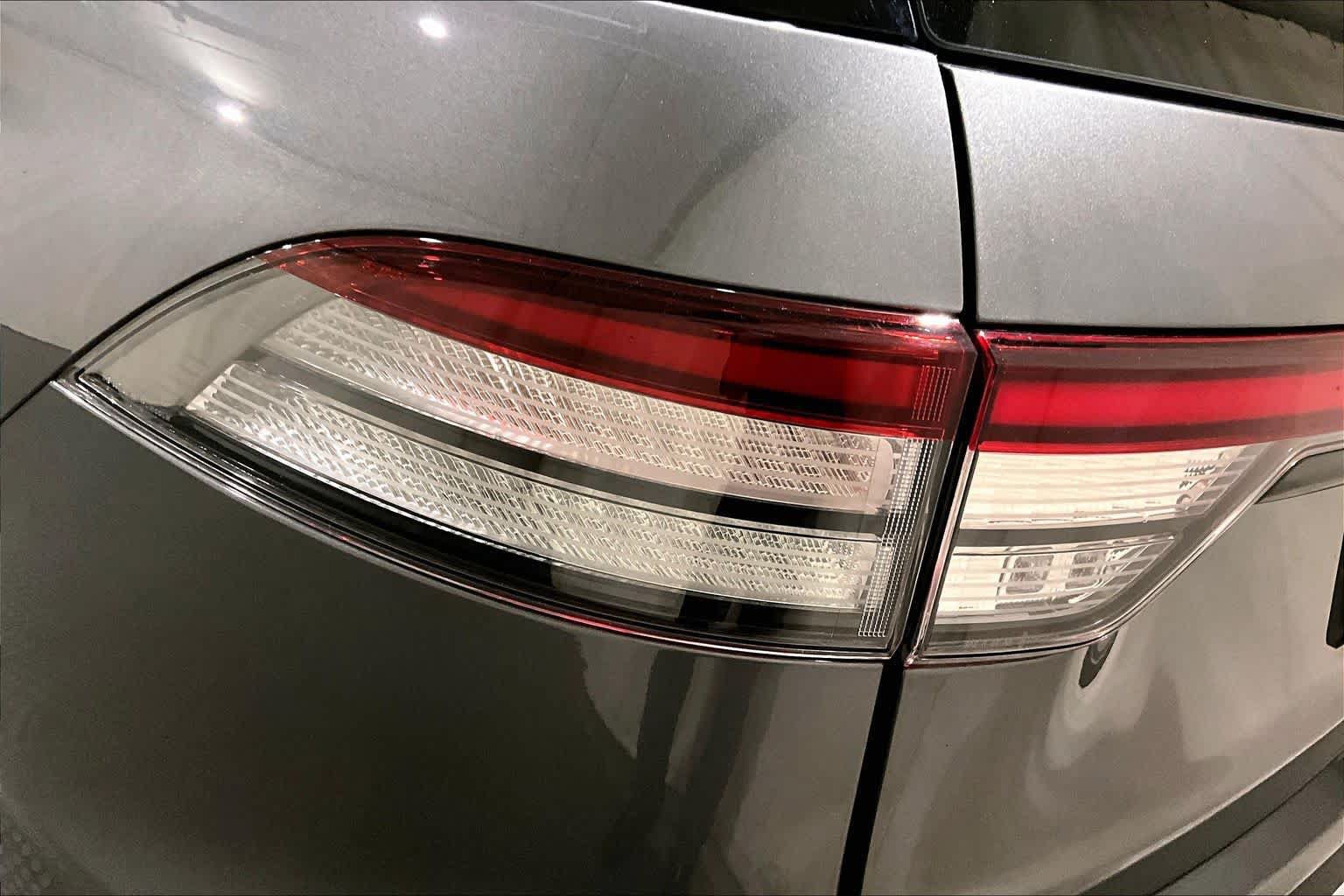 Used 2025 Lincoln Aviator AWD w/ Equipment Group 101A image 27