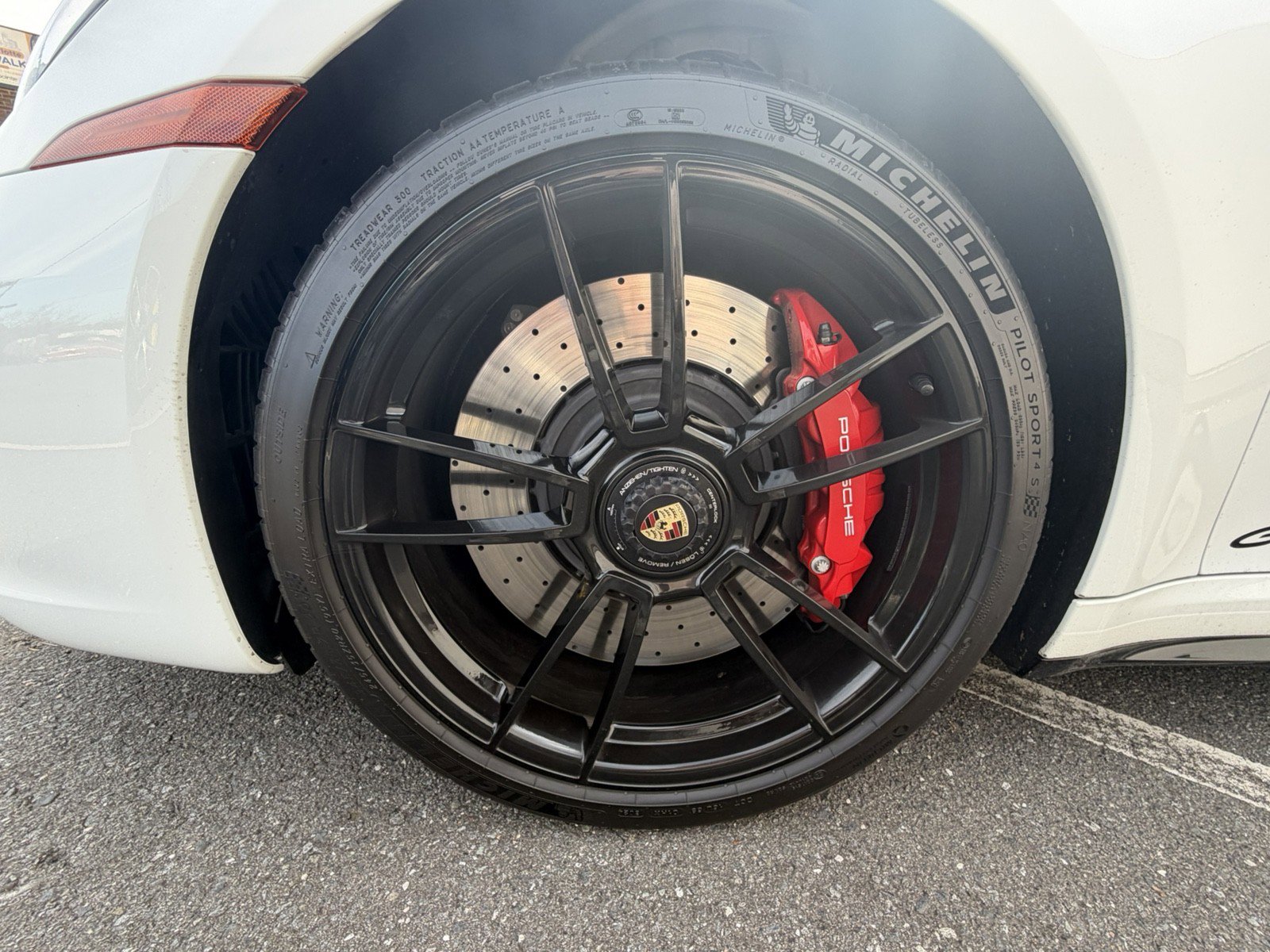 Used 2022 Porsche 911 Targa 4 GTS image 16