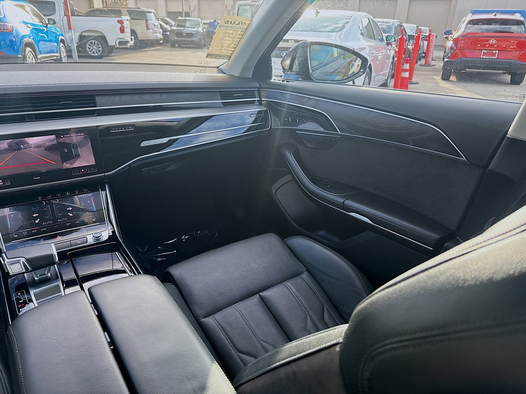 Used 2020 Audi A8 L 4.0T w/ Executive Package image 22