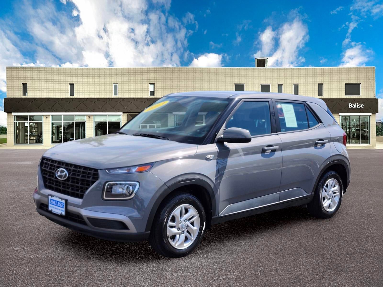 Used 2023 Hyundai Venue SE FWD image 7