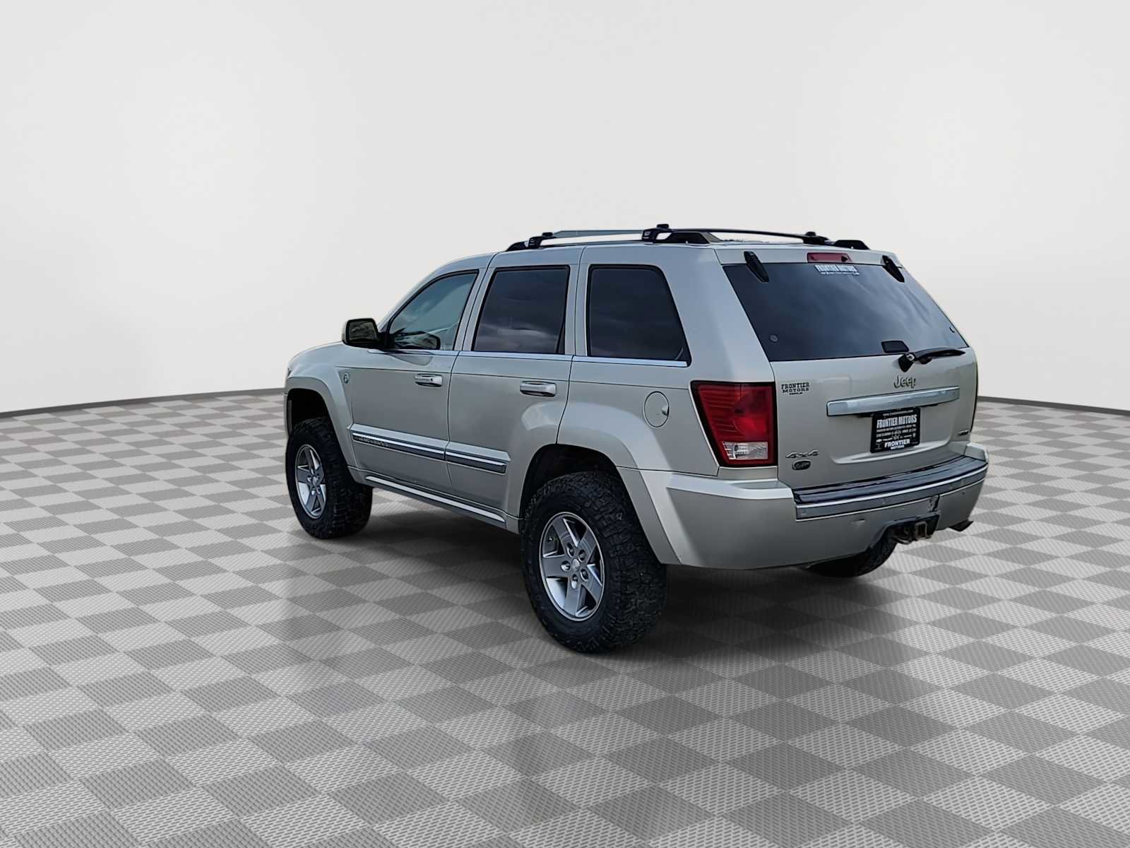 Used 2007 Jeep Grand Cherokee Overland AWD/4WD image 6