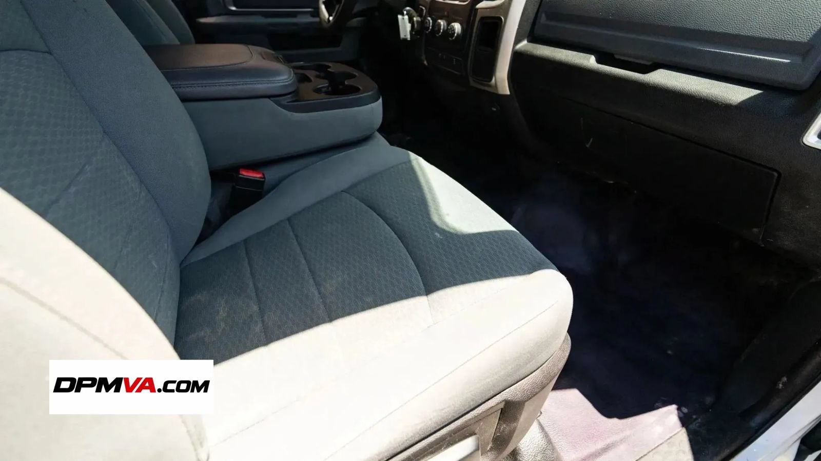 Used 2019 RAM 1500 Classic SLT w/ Protection Group AWD/4WD image 16