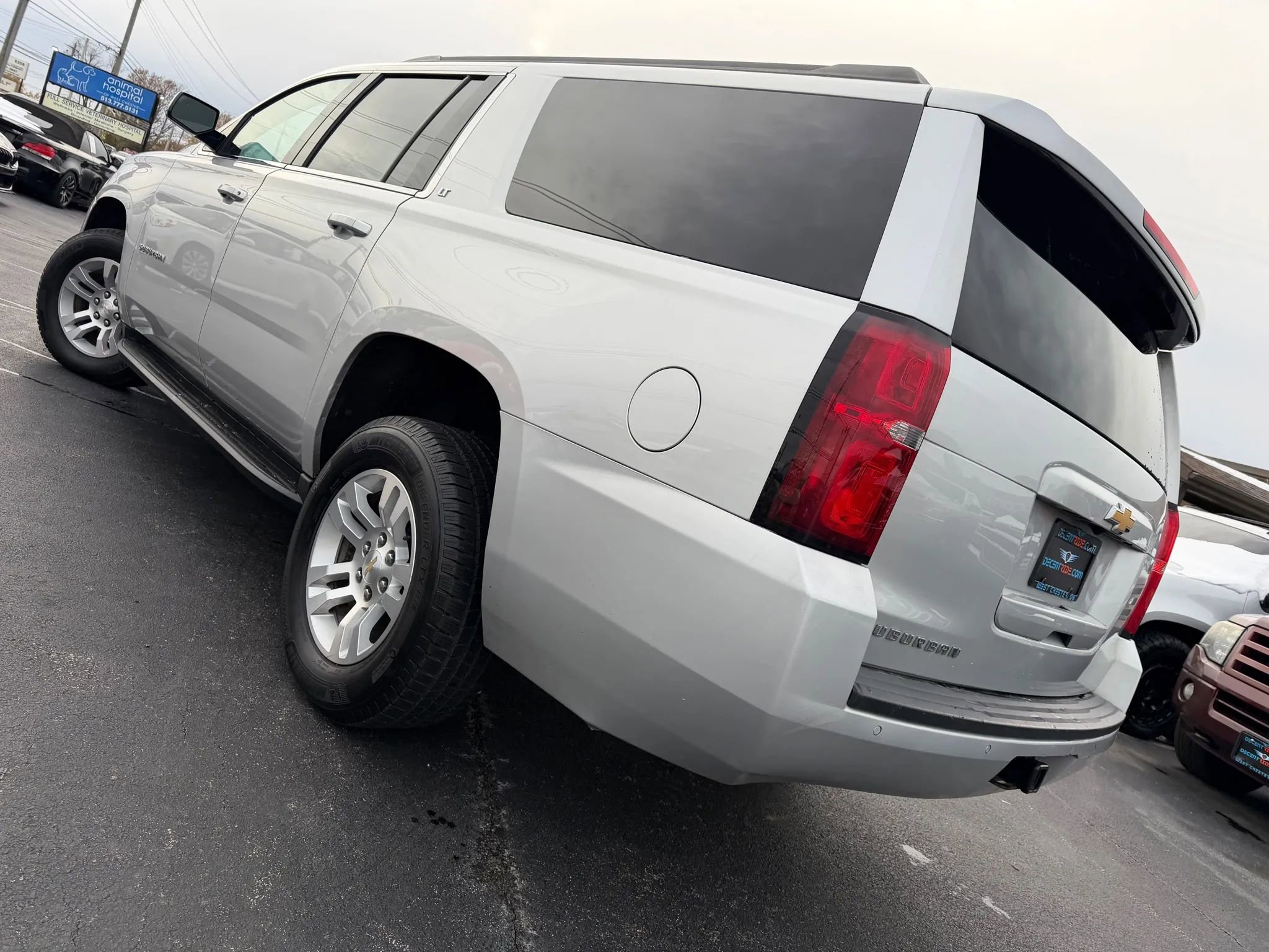 Used 2019 Chevrolet Suburban LT AWD/4WD image 58