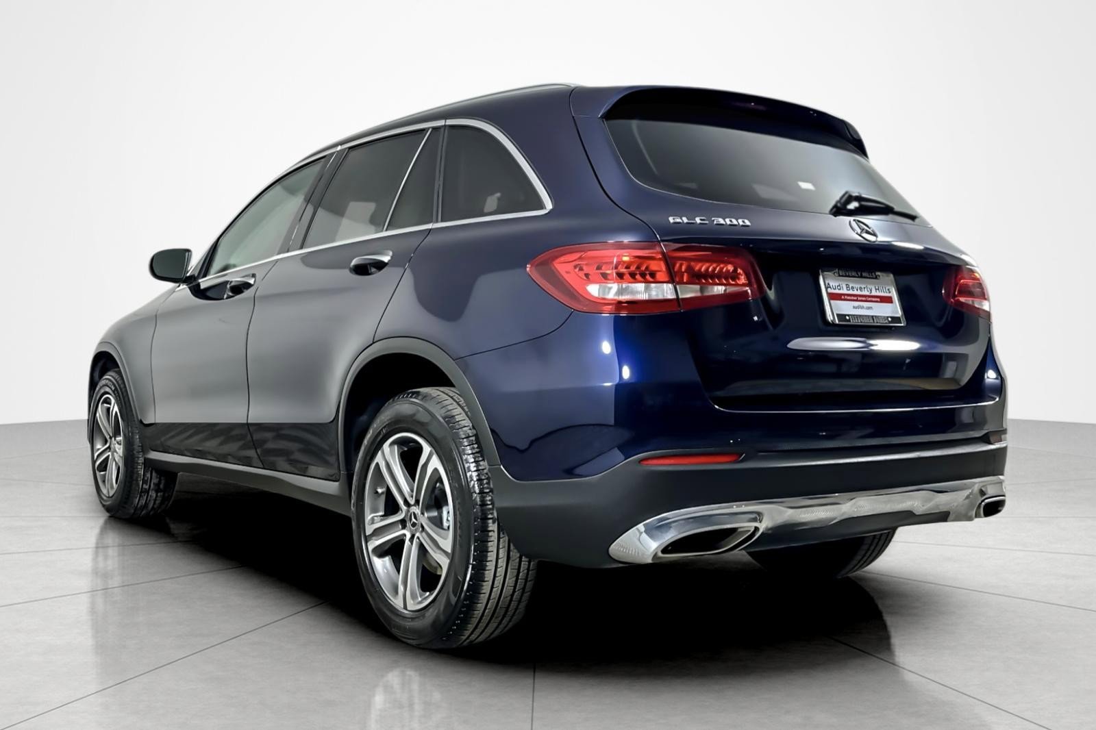 Used 2019 Mercedes-Benz GLC 300 image 3