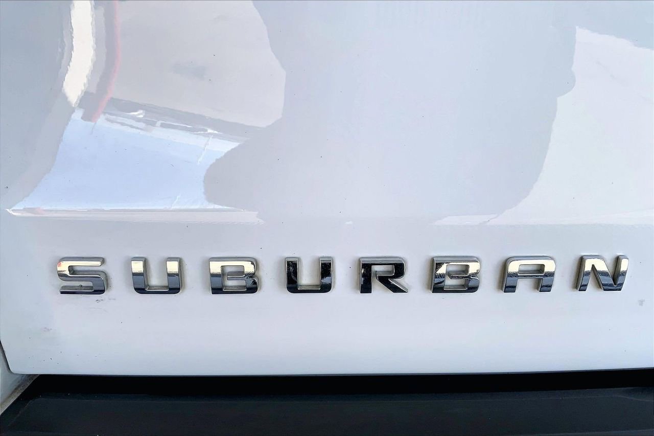 Used 2019 Chevrolet Suburban LS image 29