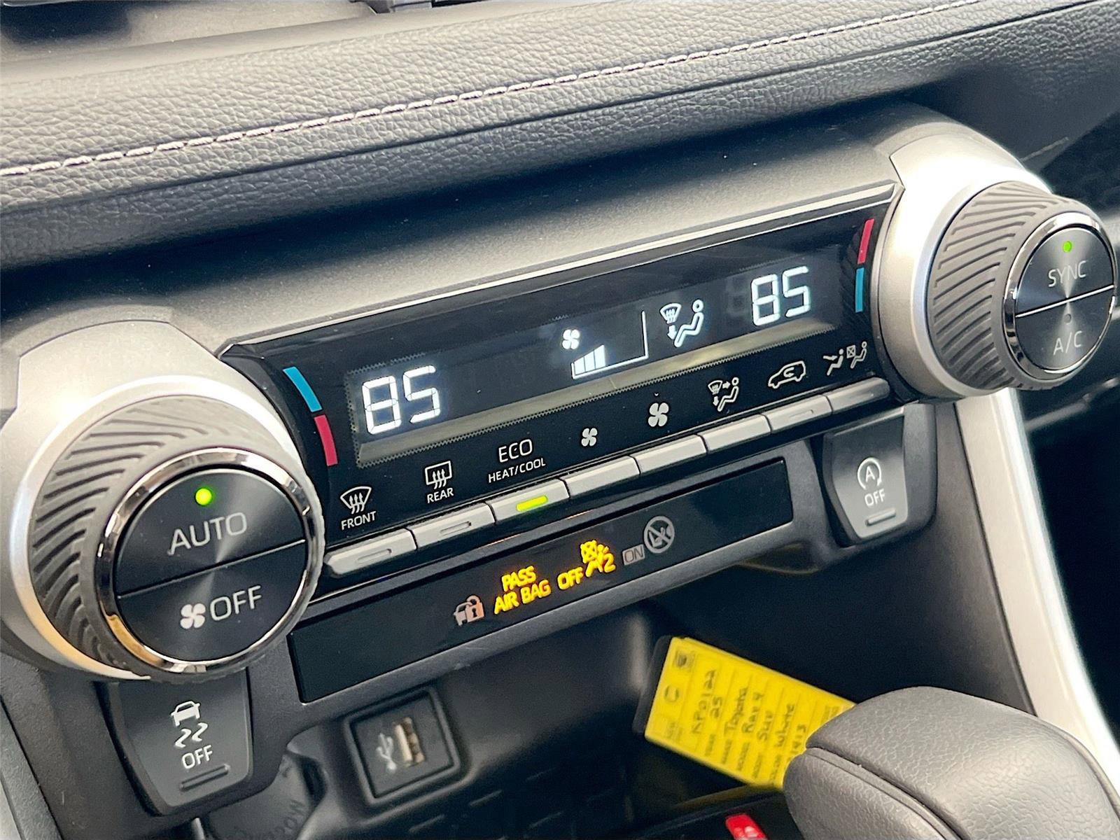 Used 2025 Toyota RAV4 XLE image 11