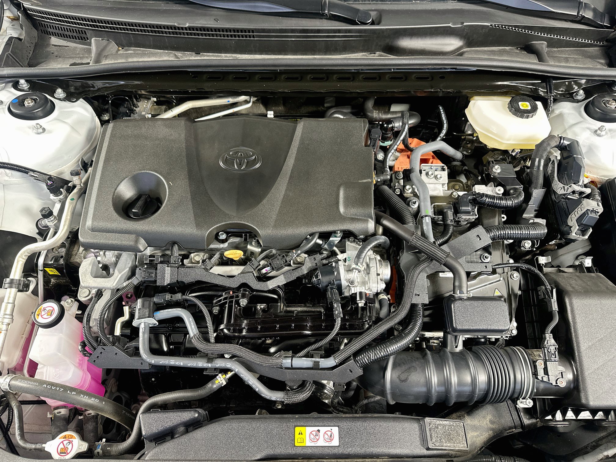 Used 2025 Toyota Camry SE FWD image 32