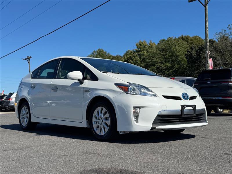 Used 2013 Toyota Prius Prime Plug-In Hybrid image 4
