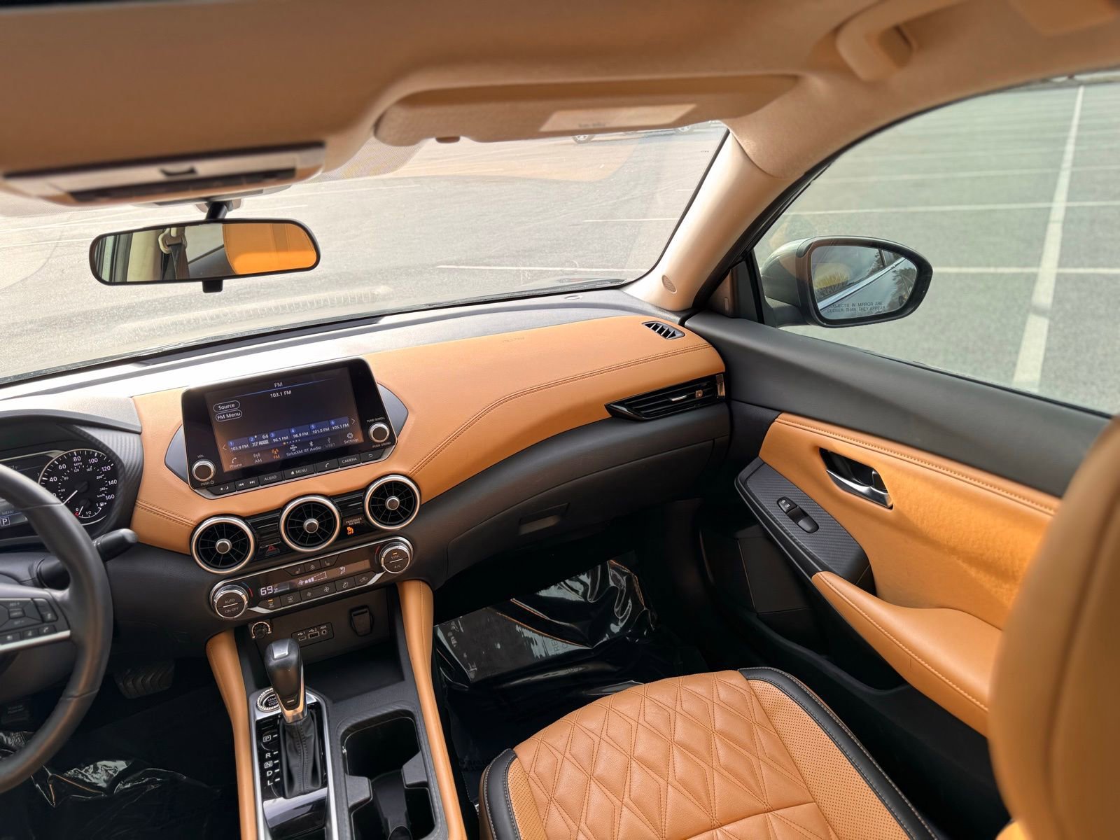 Used 2022 Nissan Sentra SV w/ SV Premium Package image 27