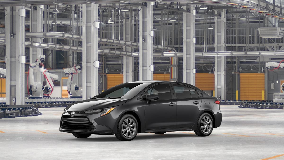 New 2026 Toyota Corolla LE FWD image 2