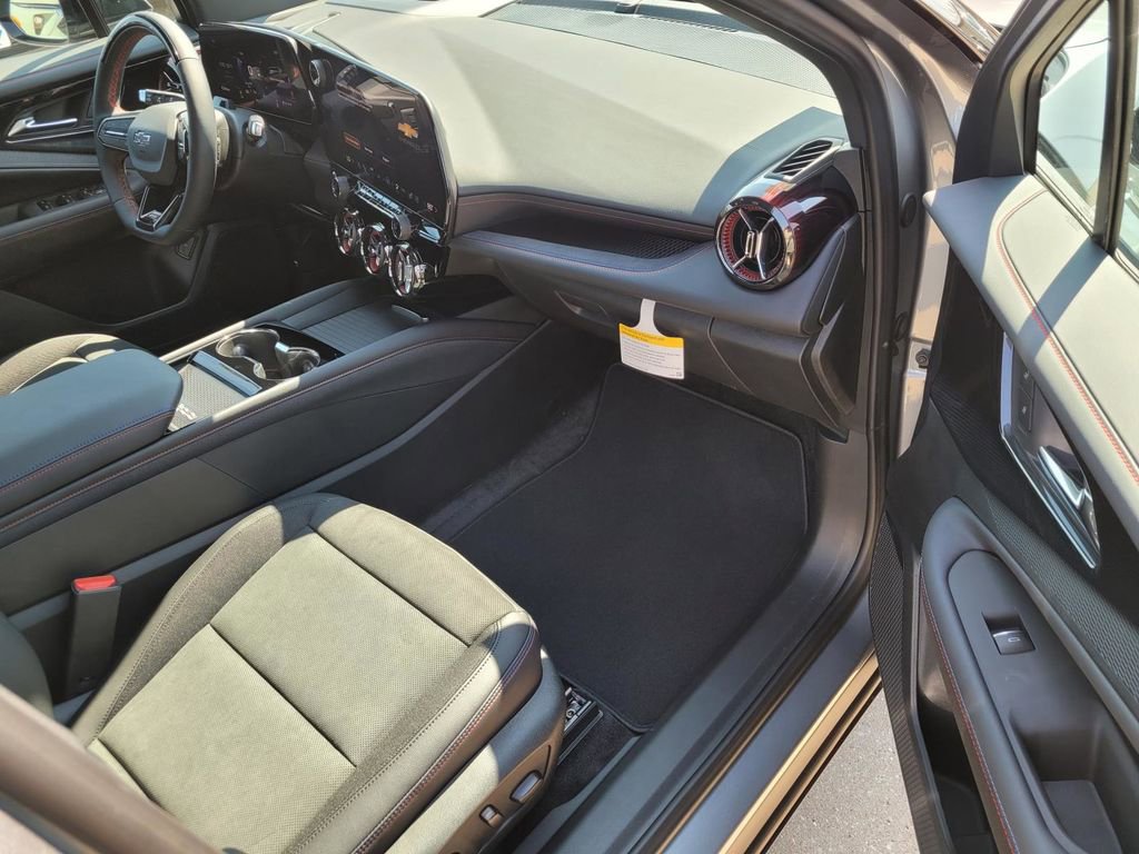 New 2026 Chevrolet Blazer EV RS w/ Super Cruise Package image 6