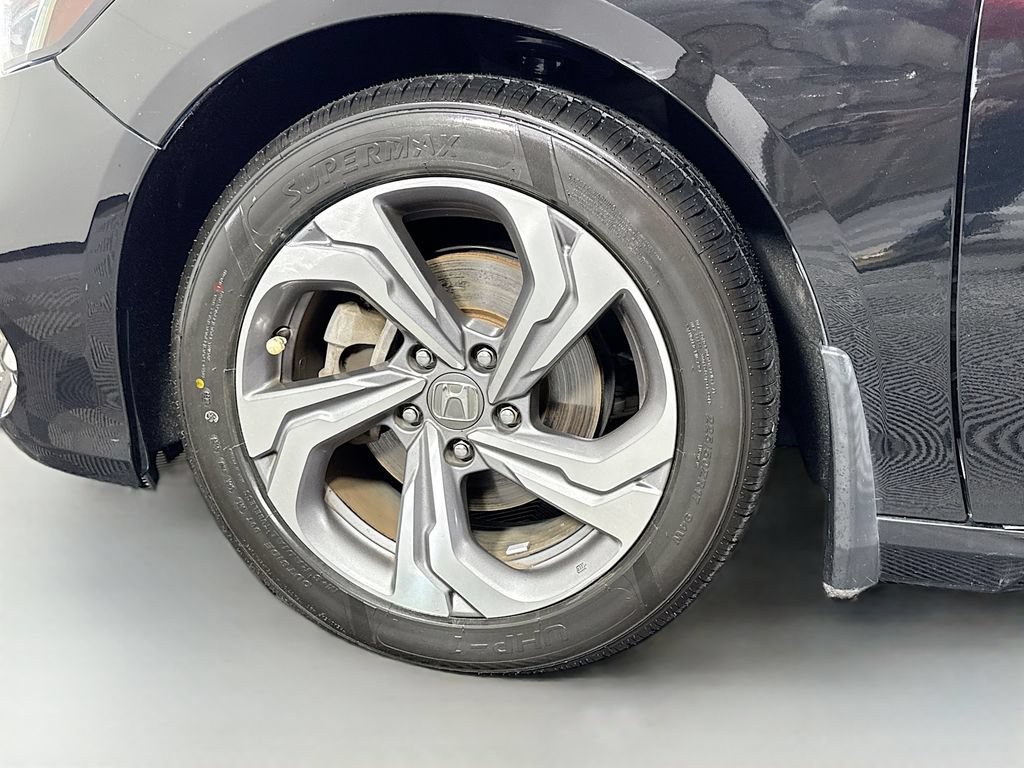 Used 2018 Honda Accord EX image 35