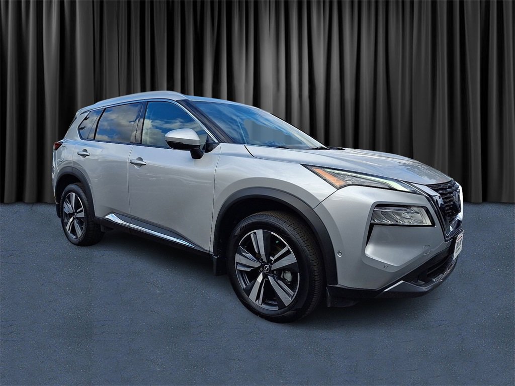 Used 2023 Nissan Rogue SL w/ SL Premium Package image 1