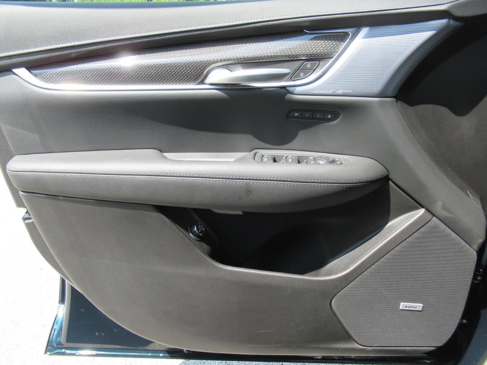 Certified 2026 Cadillac XT5 Sportv w/ LPO, Floor Liner Package AWD/4WD image 22