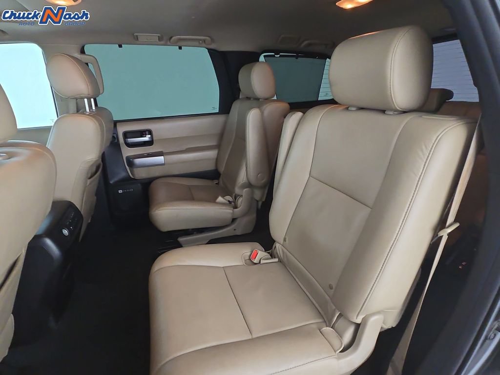 Used 2019 Toyota Sequoia Limited w/ Safety & Convenience Package AWD/4WD image 30