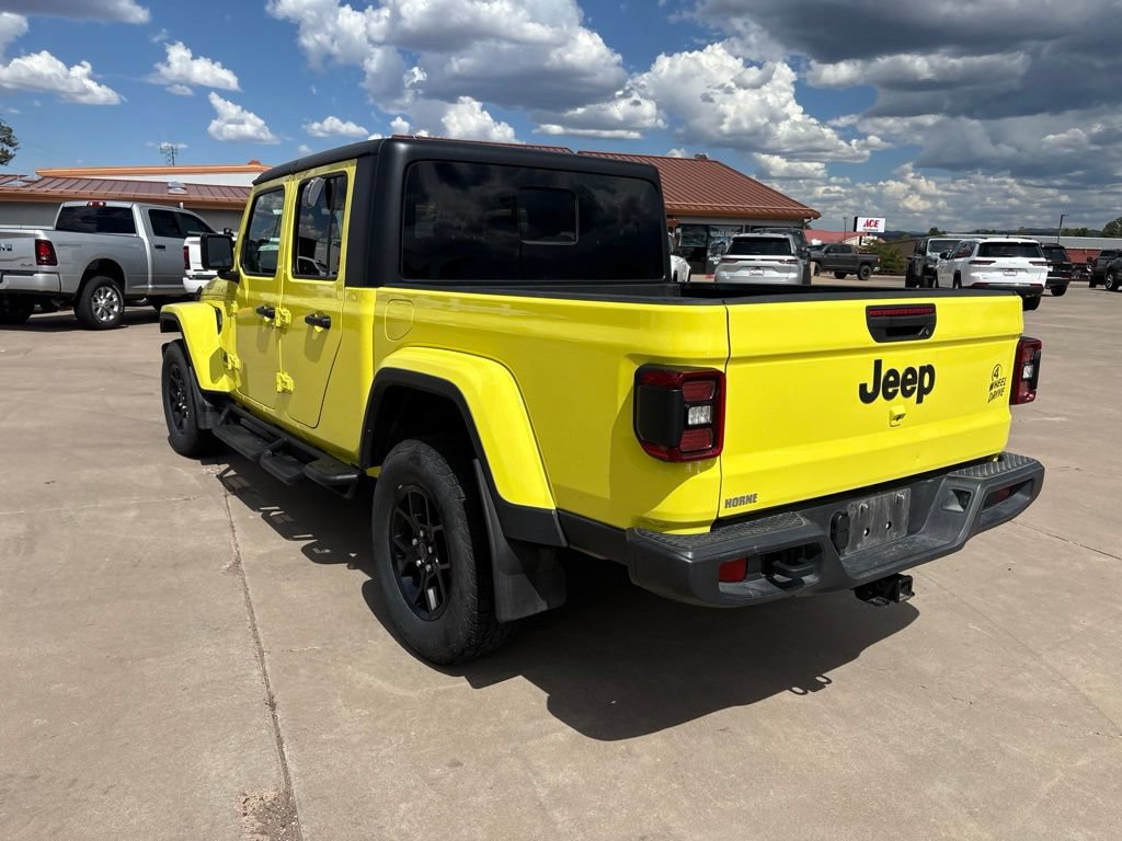 Used 2024 Jeep Gladiator Sport AWD/4WD image 9