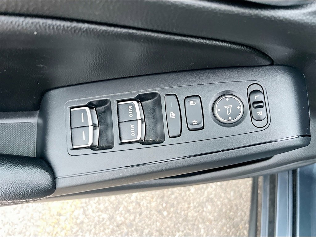 Used 2022 Honda Civic EX-L image 17