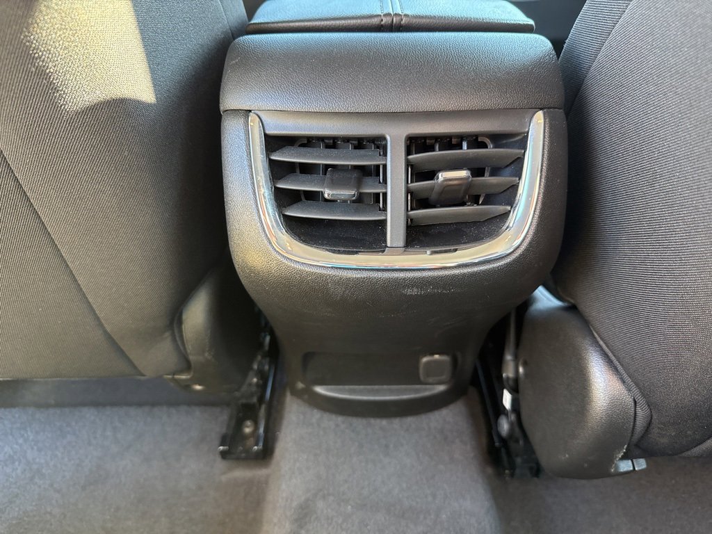 Used 2024 Chevrolet Malibu LT image 25