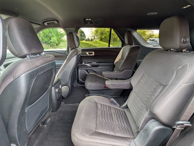 Used 2020 Ford Explorer XLT AWD/4WD image 27