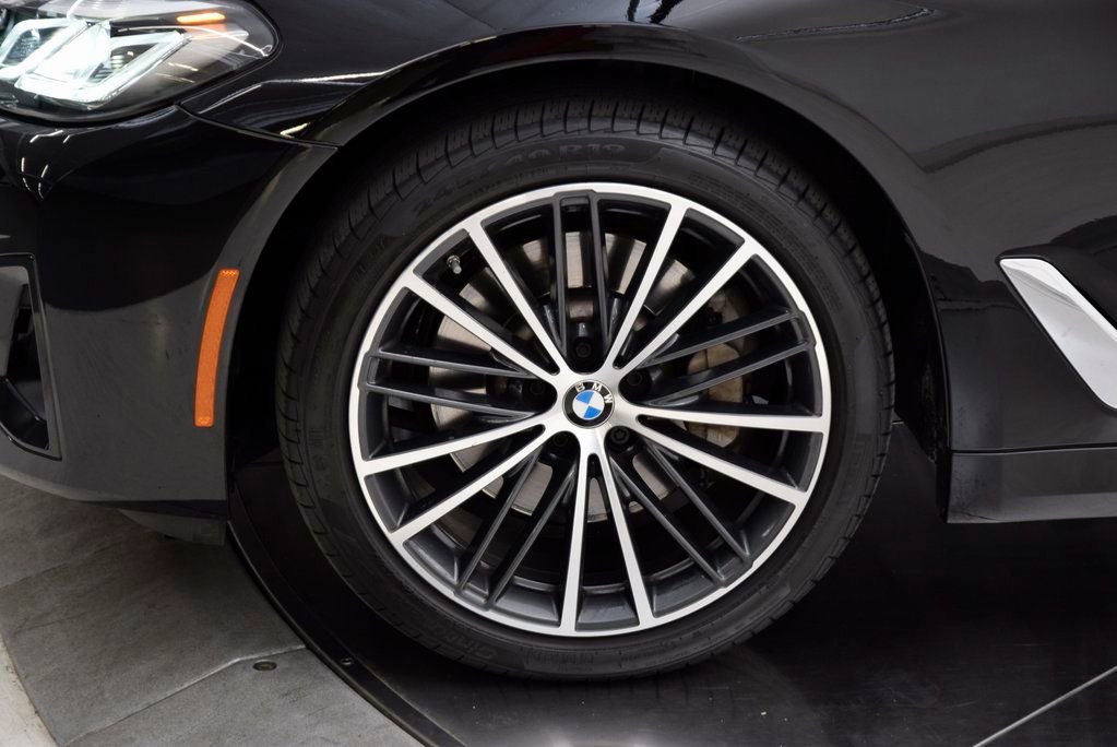 Used 2023 BMW 530i w/ Convenience Package image 12
