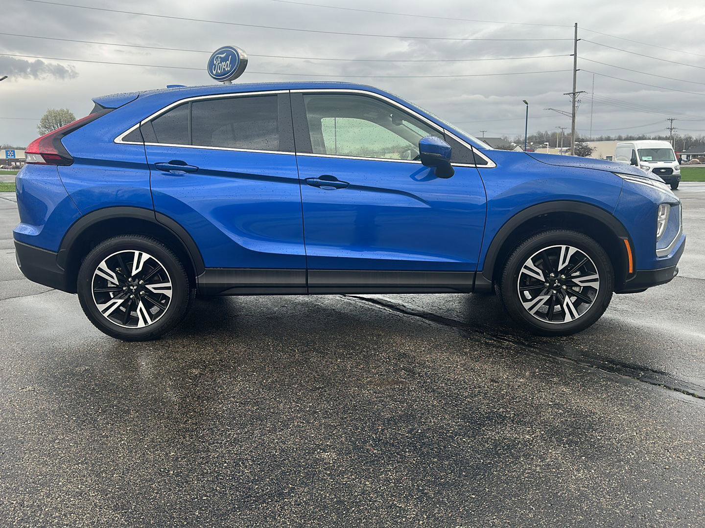 Used 2025 Mitsubishi Eclipse Cross Black Edition image 4