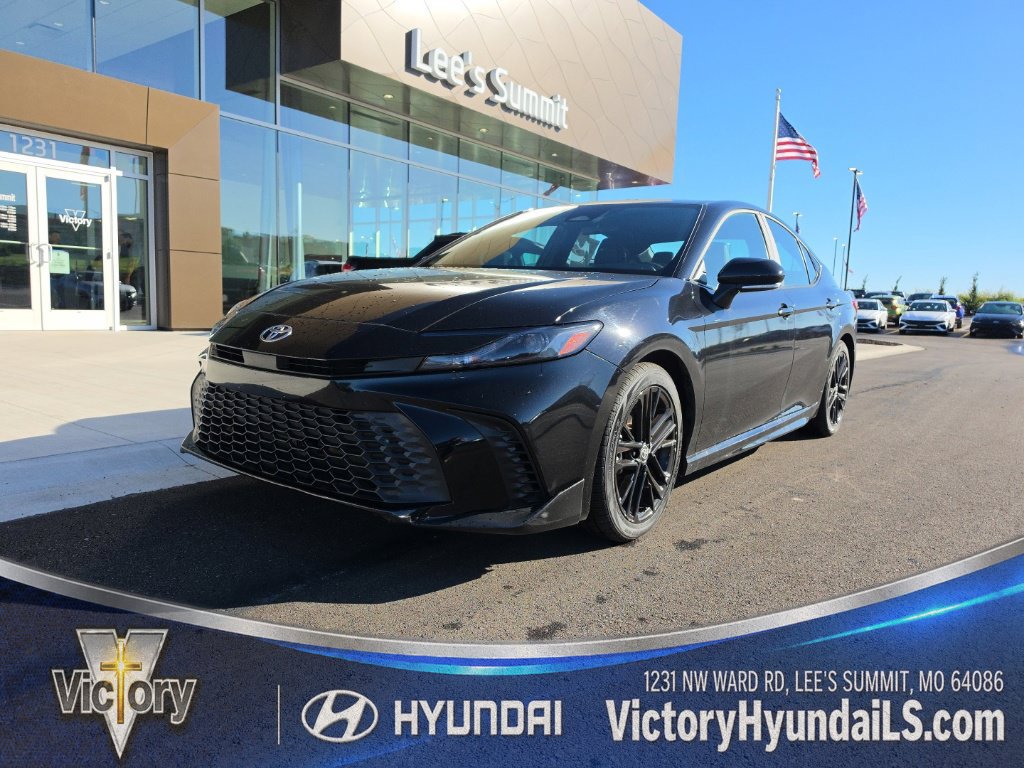 Used 2025 Toyota Camry SE