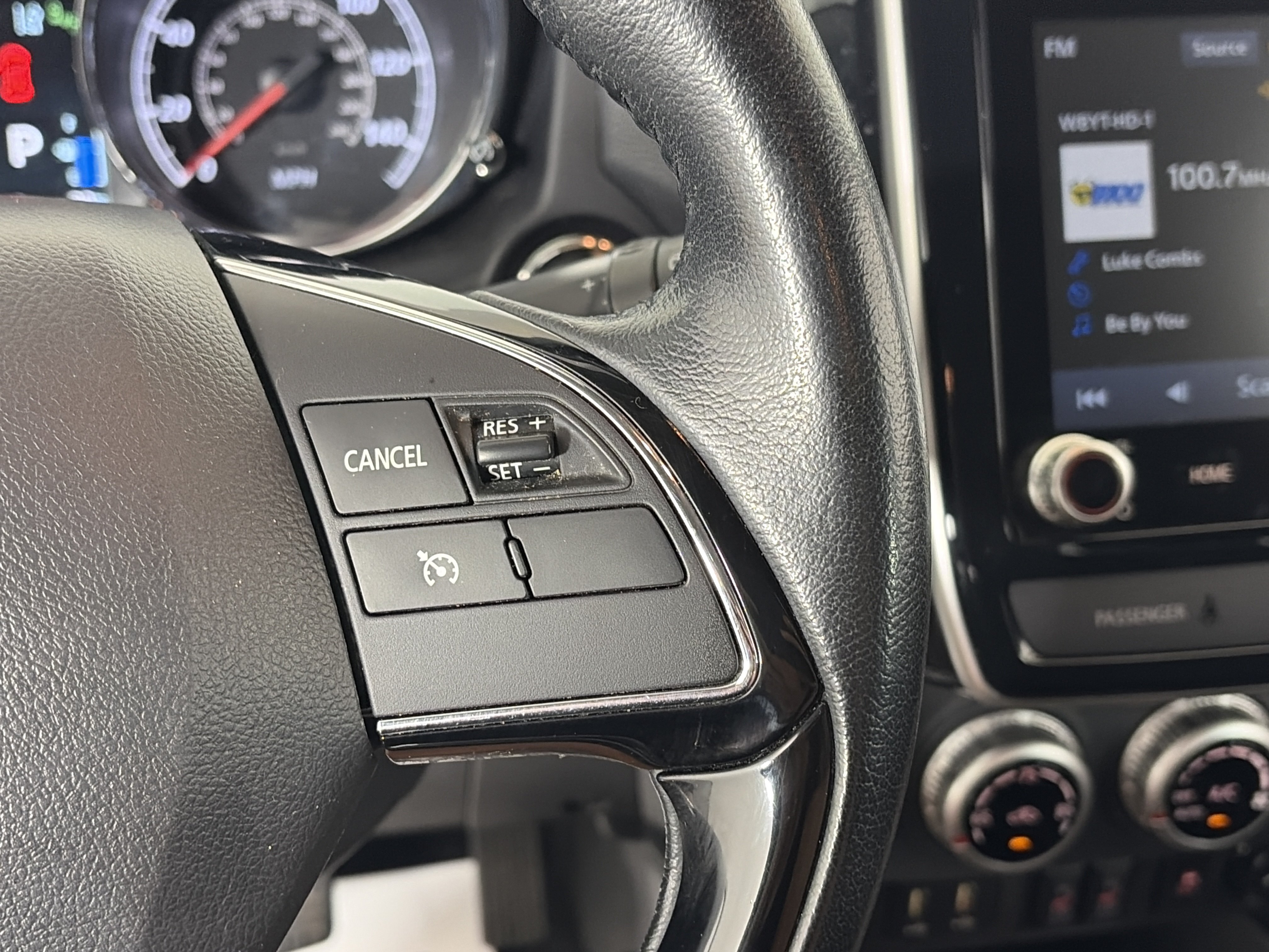 Used 2021 Mitsubishi Outlander Sport SE FWD image 27