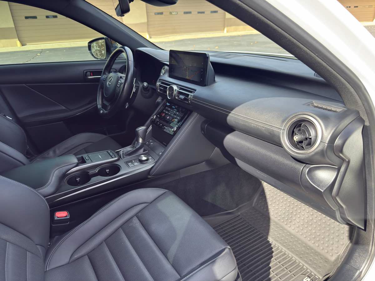 Used 2022 Lexus IS 350 F Sport w/ Navigation Package RWD image 20