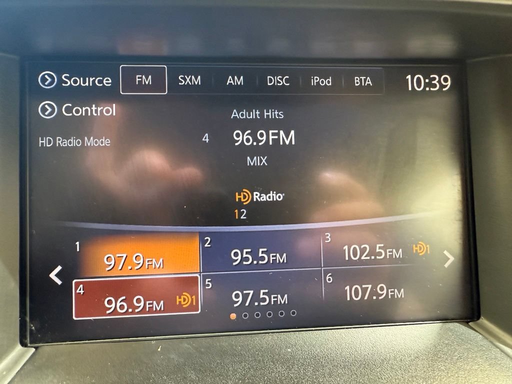 Used 2019 Nissan Pathfinder SL FWD image 47
