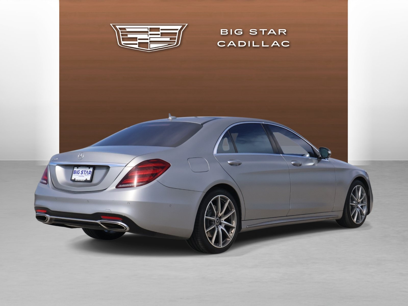Used 2018 Mercedes-Benz S 560 Sedan image 5