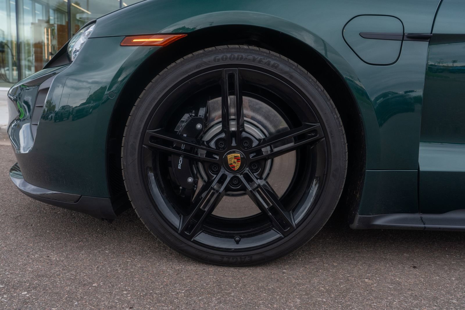 Used 2024 Porsche Taycan GTS image 10