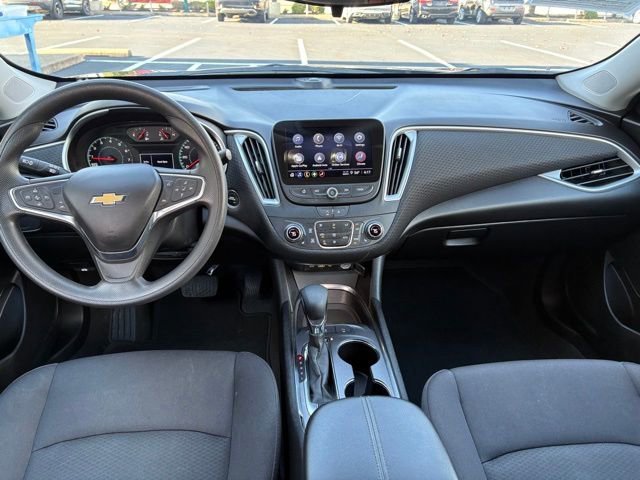 Used 2024 Chevrolet Malibu LT image 29