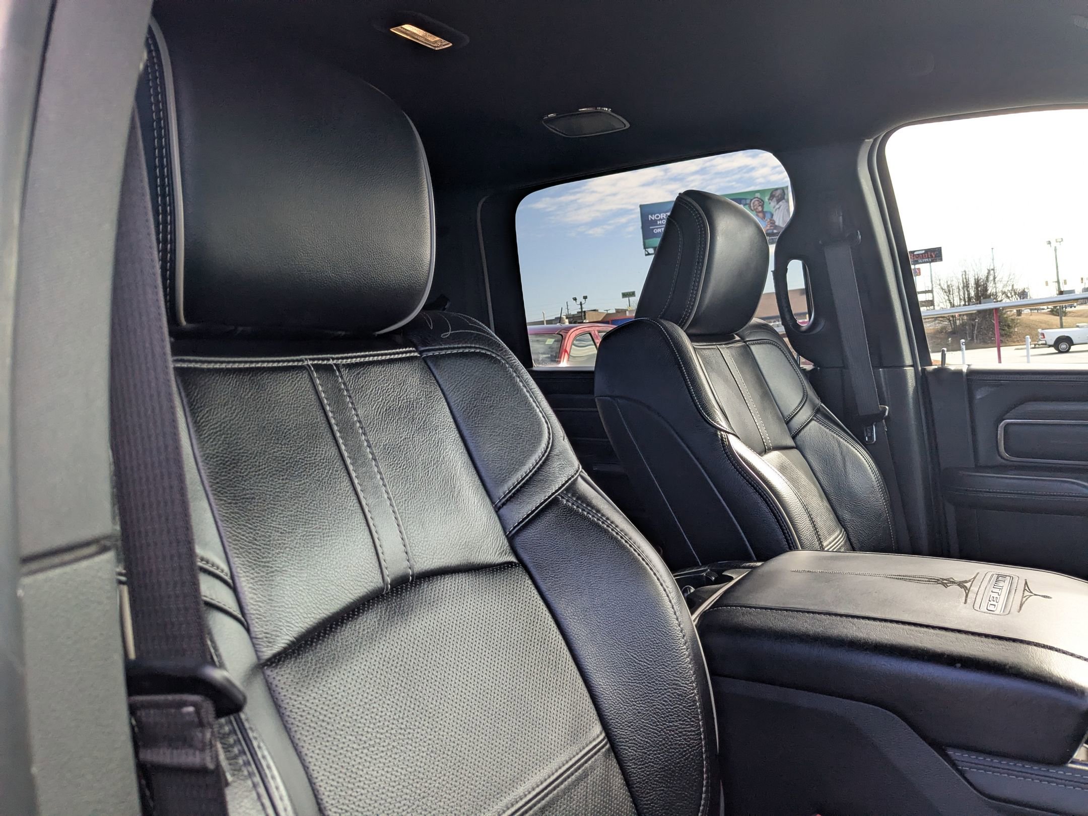 Used 2022 RAM 3500 Limited image 26