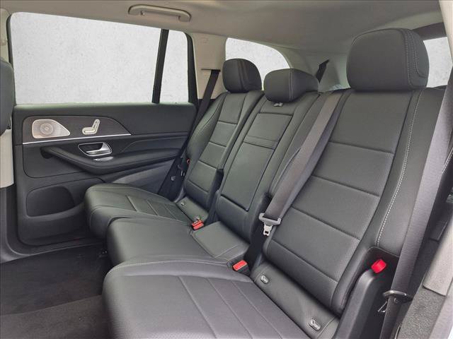 New 2026 Mercedes-Benz GLS 450 4MATIC image 16
