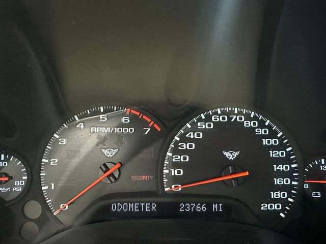 Used 2004 Chevrolet Corvette Coupe w/ Preferred Equipment Group image 32