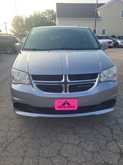 Used 2014 Dodge Grand Caravan SXT FWD image 25